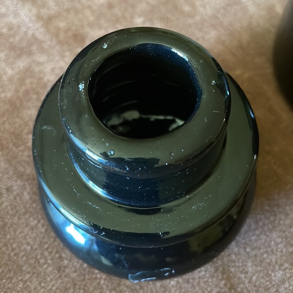 Apathacary Black Jar with Hand Painted Winter Scene - Picture 7 of 8